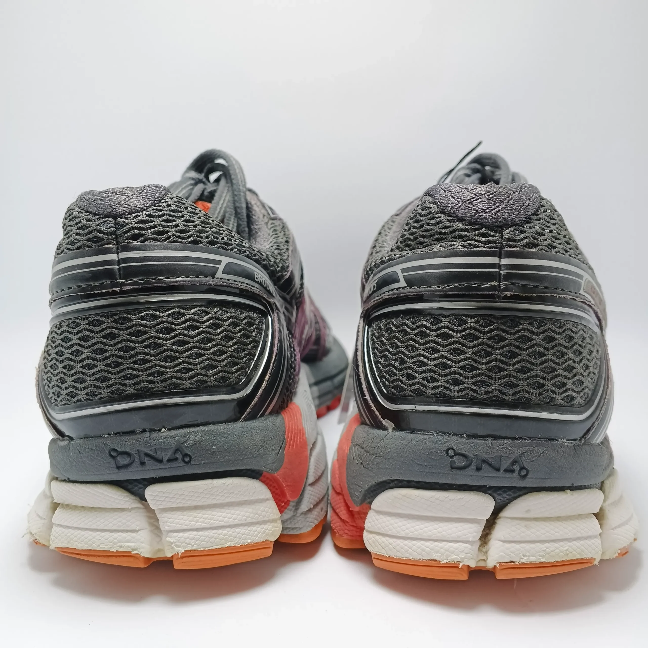 Brooks Adrenaline GTS 17 - Image 6