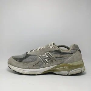 New Balance 990 v3