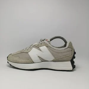 New Balance 327