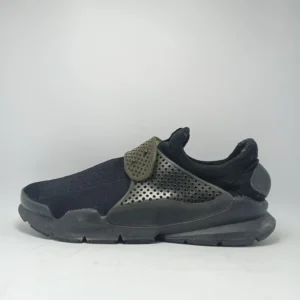 Nike Sock Dart Triple Black