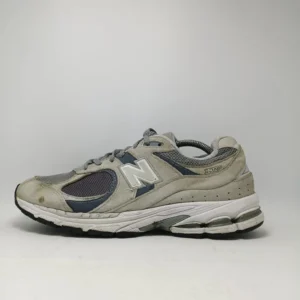 New Balance 2002R Sneakers