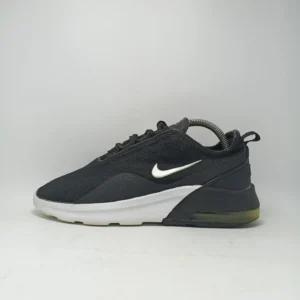 Nike Air Max Motion 2